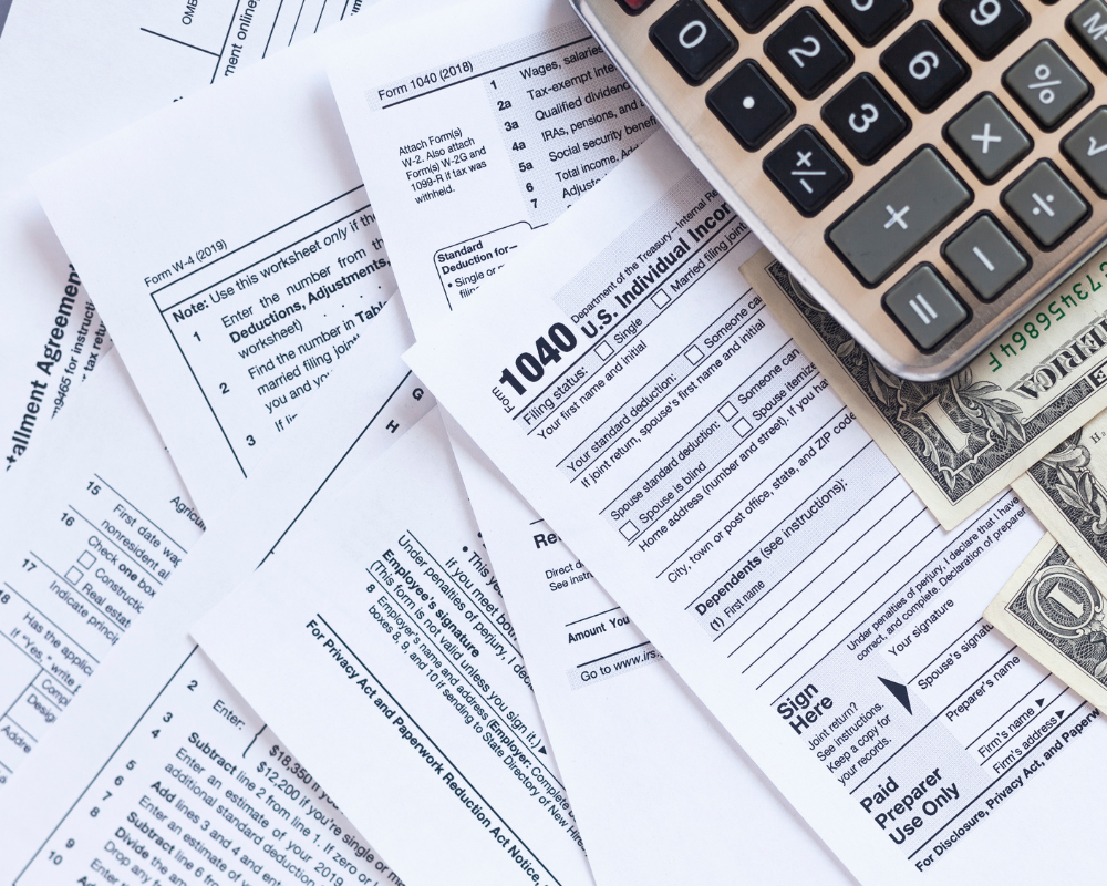 Tax documents & calculator